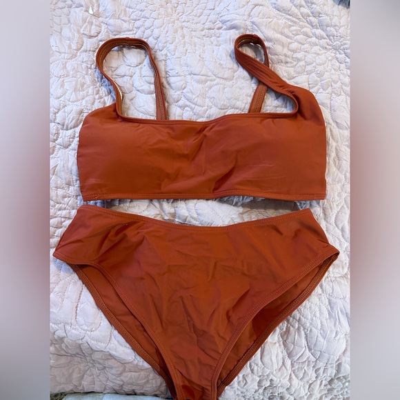 Lot of Bikinis and Bottoms - Picture 4 of 12